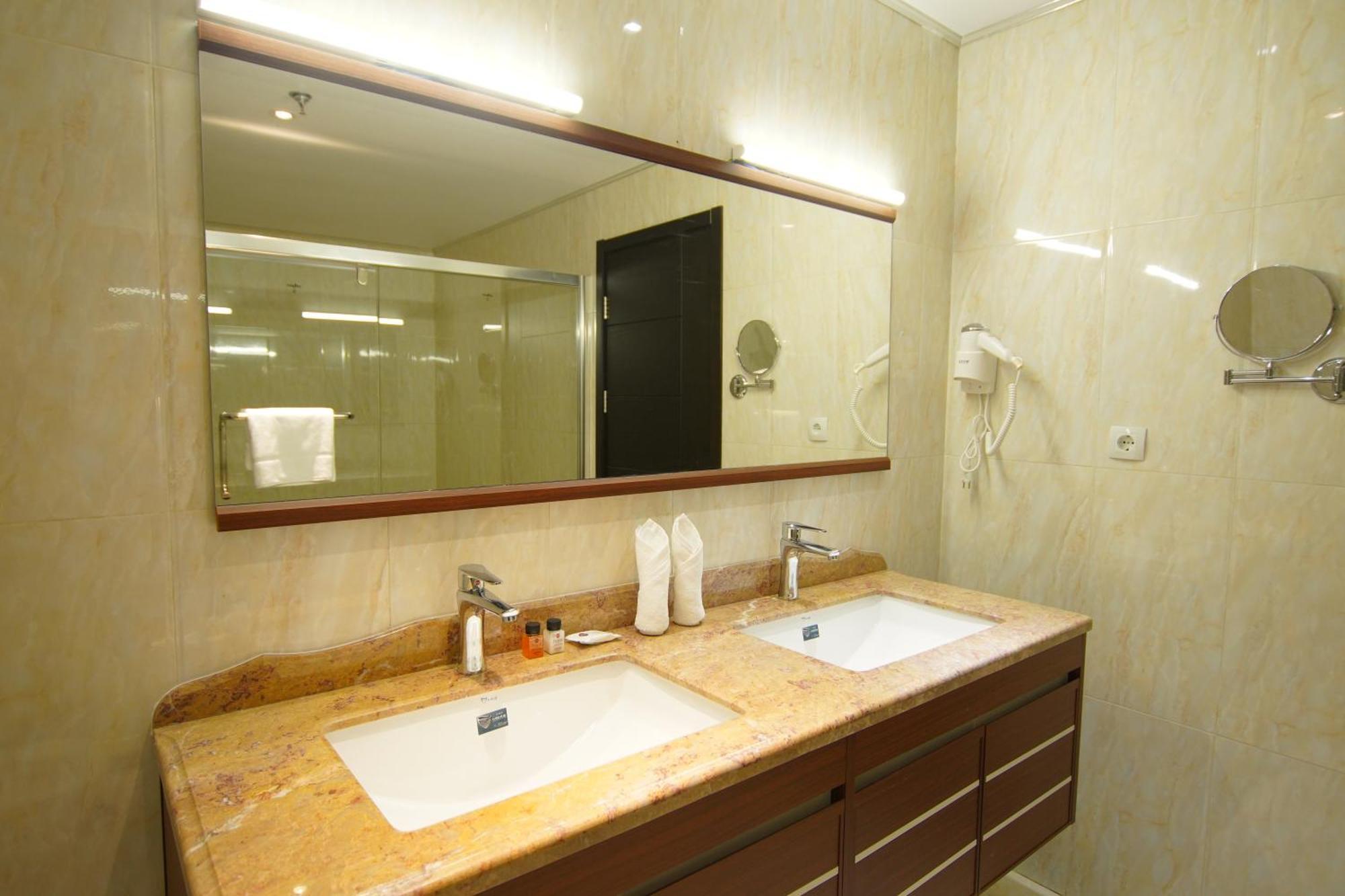 Best Western Premier Dynasty Addis Ababa Exterior photo