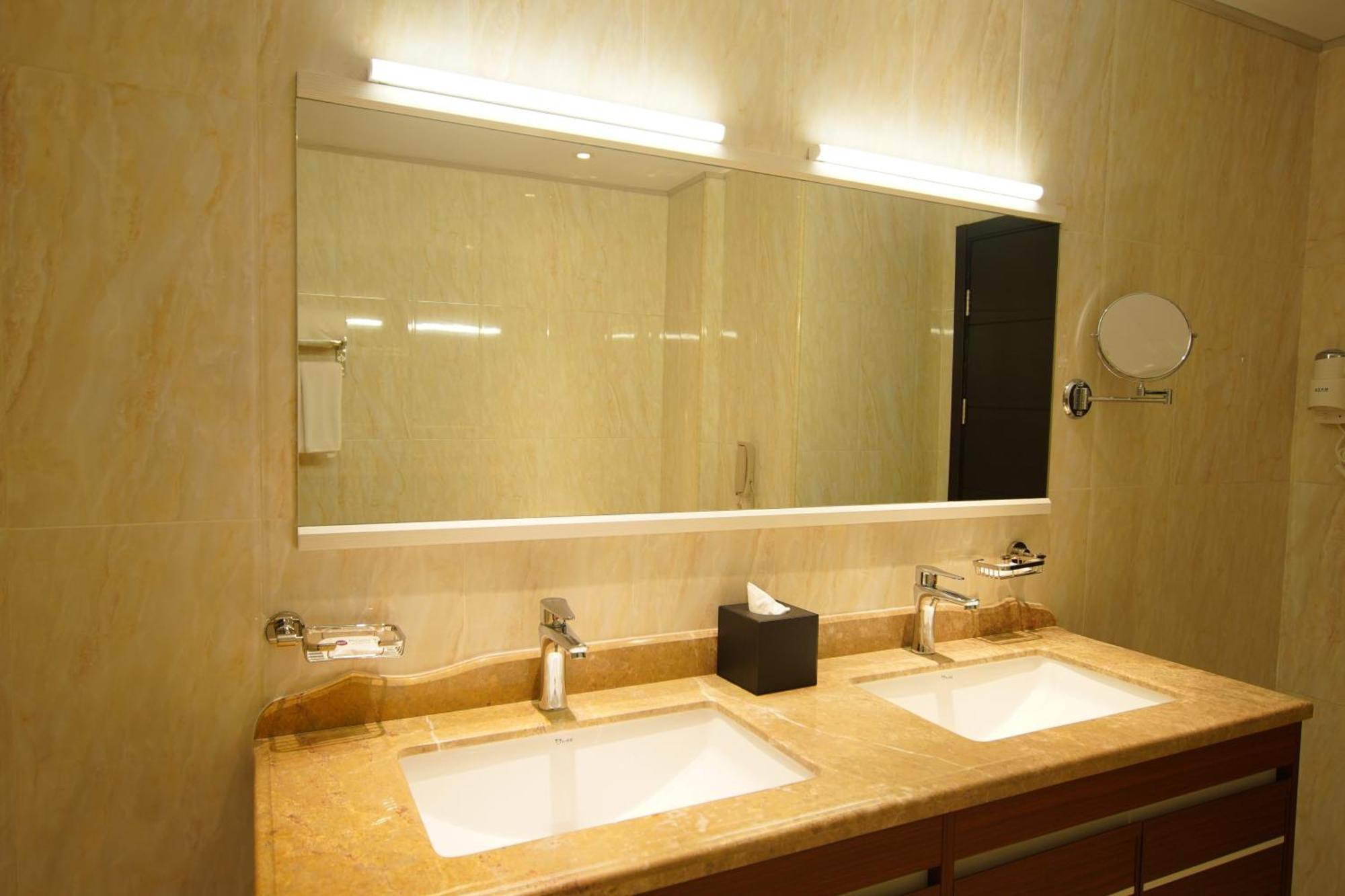 Best Western Premier Dynasty Addis Ababa Exterior photo